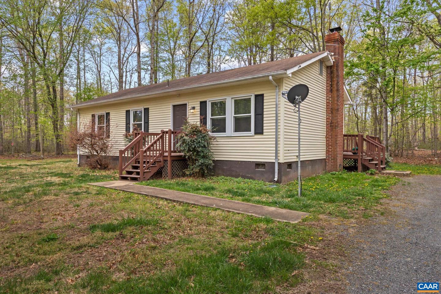 4586 Spotswood Trl Property Photo 1