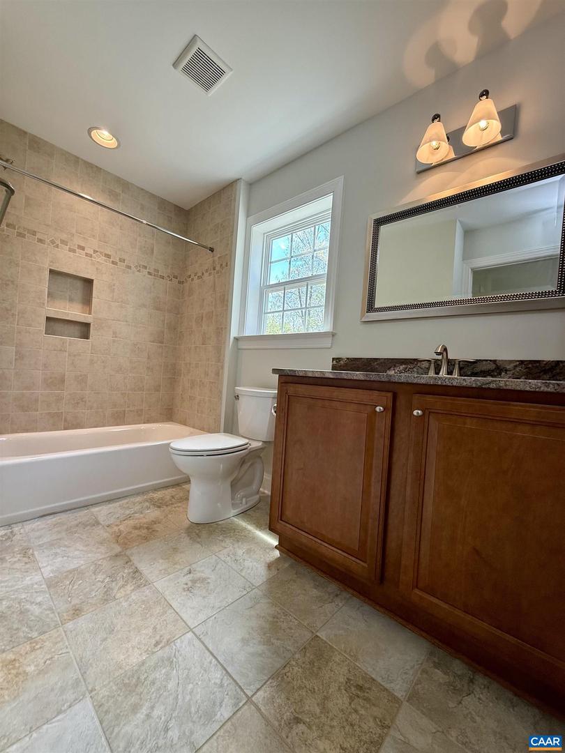 1025 E Pelham Dr Property Photo 29