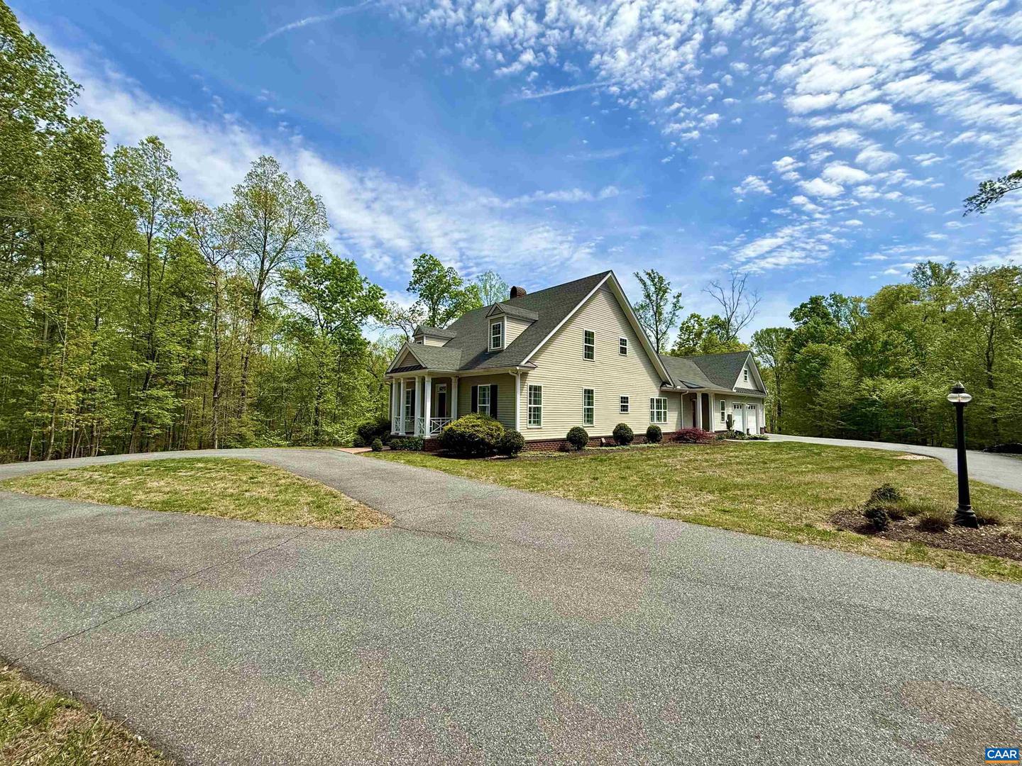 1025 E Pelham Dr Property Photo 48