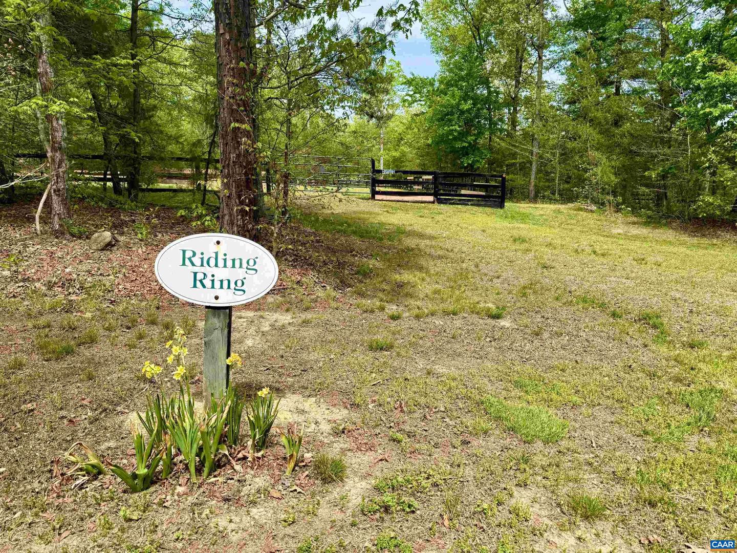 1025 E Pelham Dr Property Photo 51