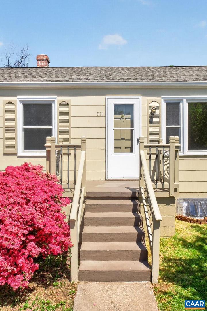 511 Stonehenge Ave Property Photo 3