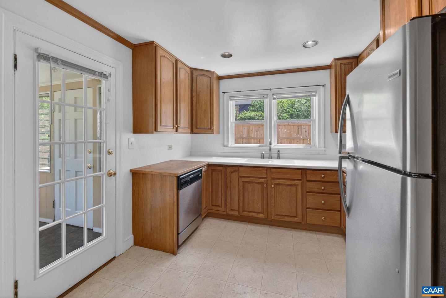 511 Stonehenge Ave Property Photo 11