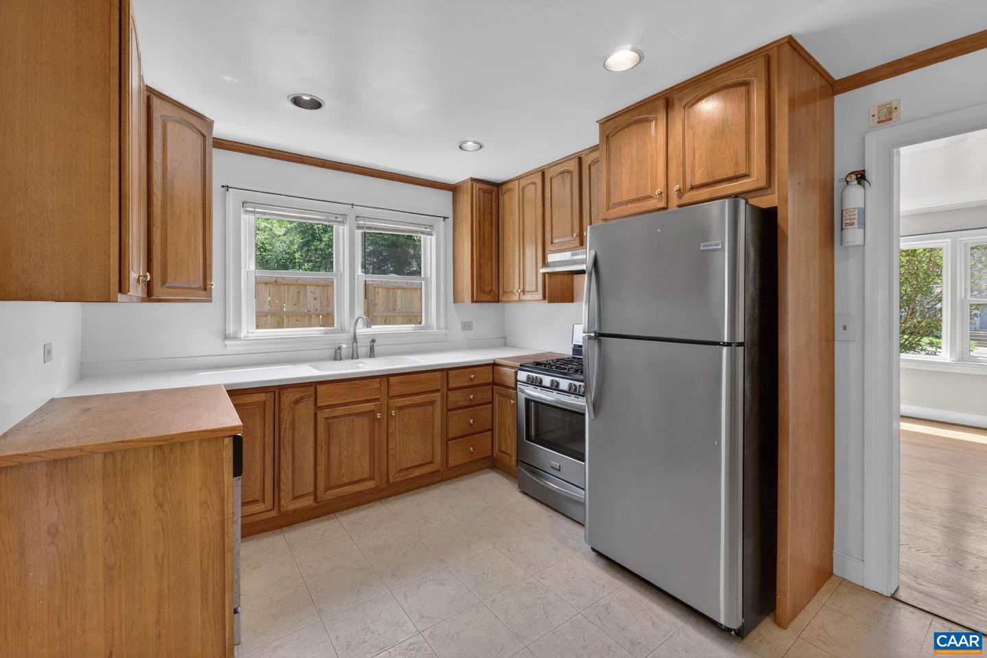 511 Stonehenge Ave Property Photo 12