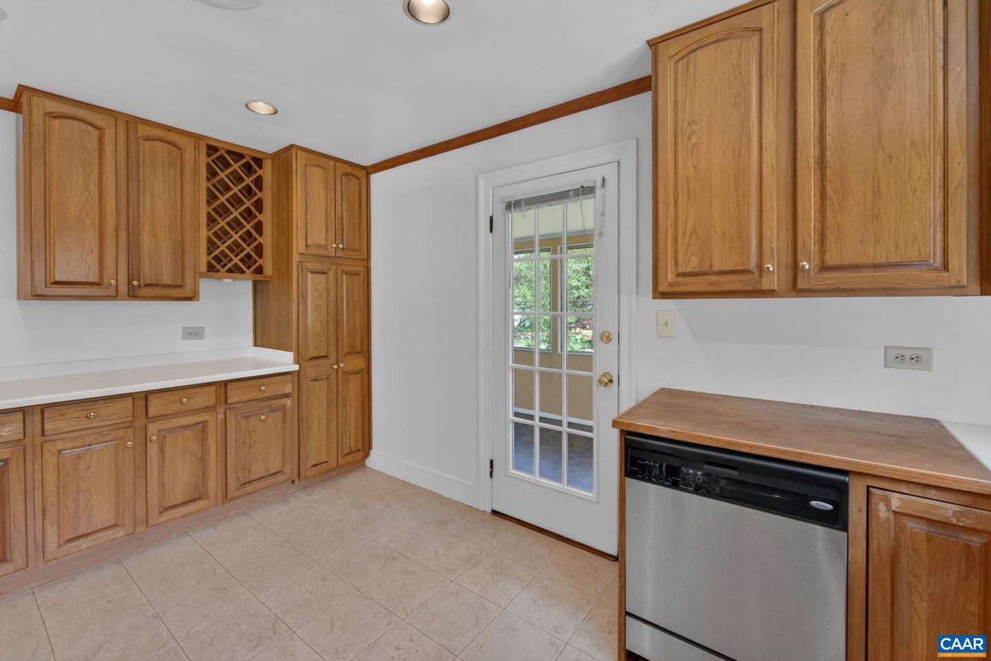 511 Stonehenge Ave Property Photo 14