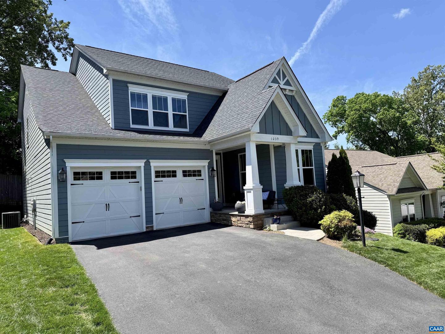 1239 Penfield Ln Property Photo 1