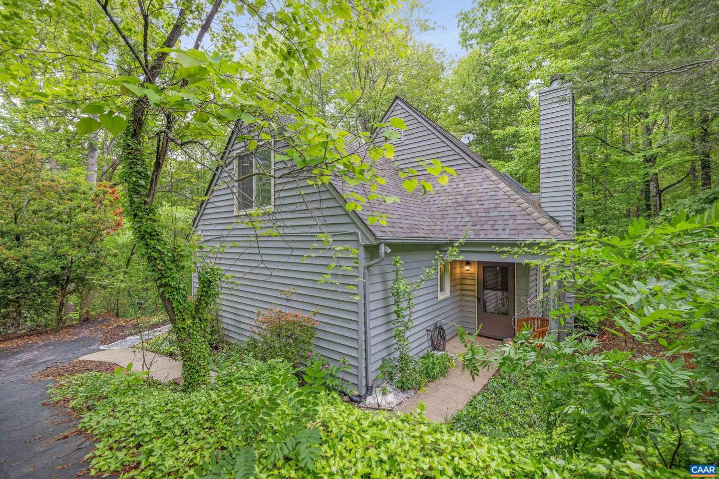 1621 Shady Grove Ct Property Photo 1