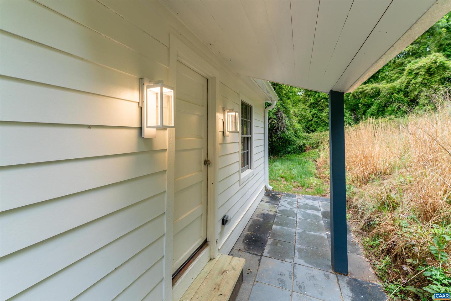 2068 Lakeside Dr Property Photo 34