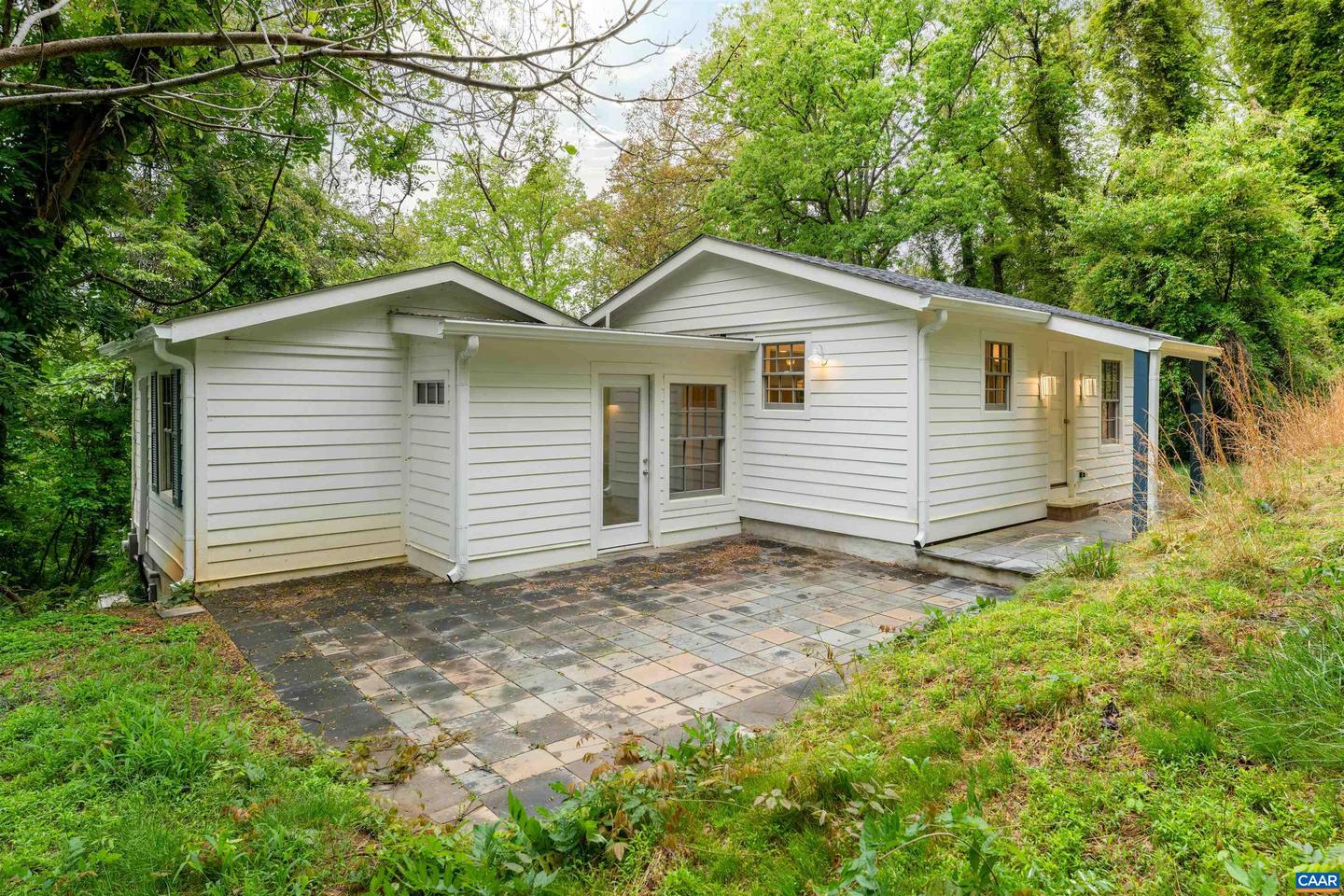 2068 Lakeside Dr Property Photo 36
