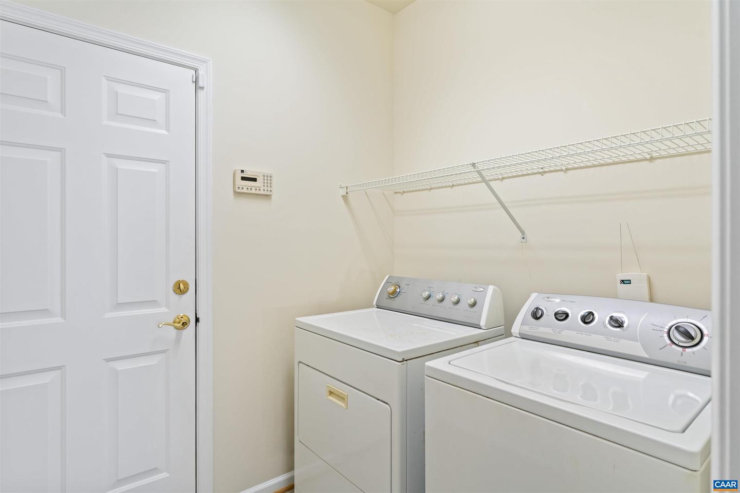103 Running Fox Ln Property Photo 16