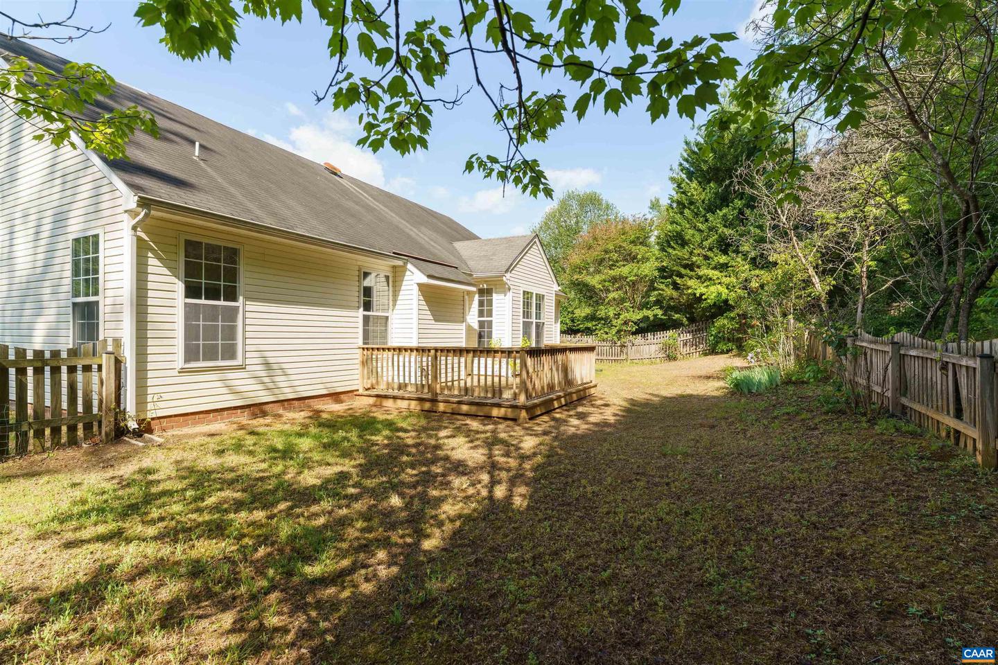 103 Running Fox Ln Property Photo 27
