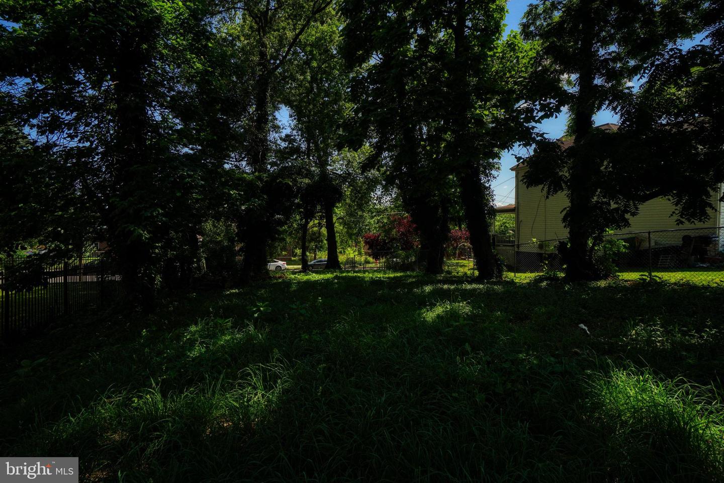 Clay St Ne Property Photo 3