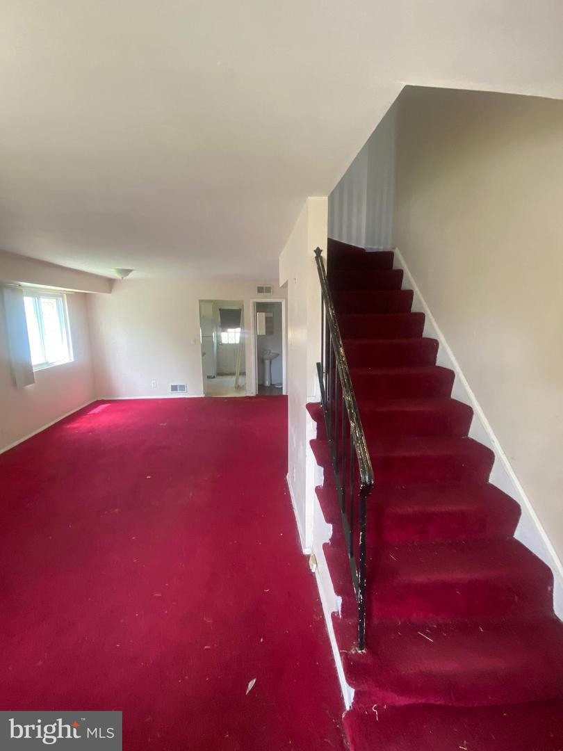 5500 Foote St Ne Property Photo 2