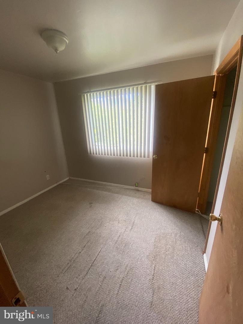 5500 Foote St Ne Property Photo 4