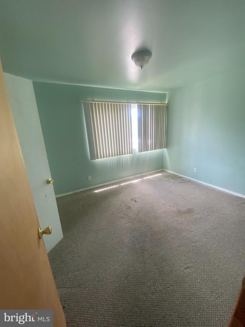 5500 Foote St Ne Property Photo 5
