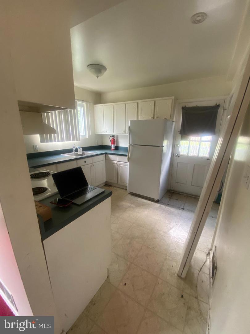 5500 Foote St Ne Property Photo 10