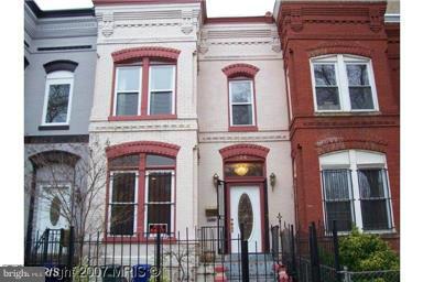 824 7th St Ne Property Photo