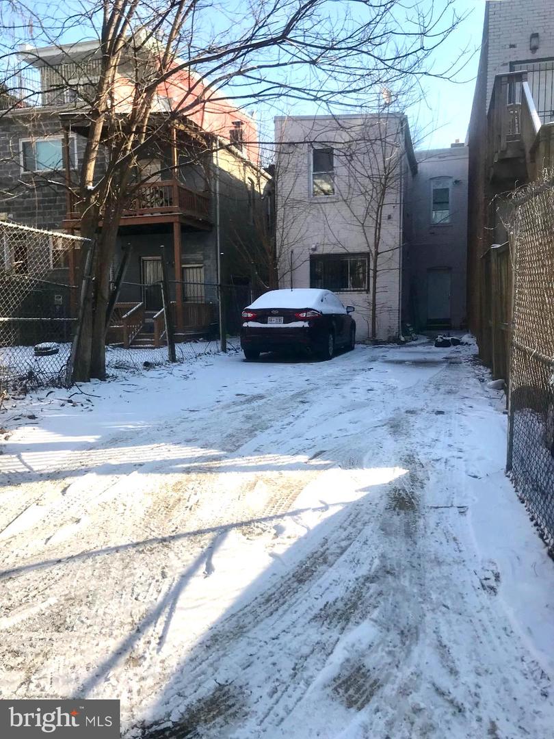 824 7th St Ne Property Photo 14