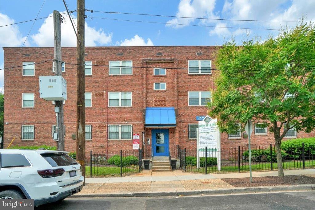2900 Pomeroy Se #101 Property Photo 1