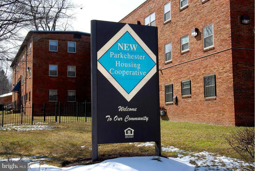 2900 Pomeroy Se Property Photo 2