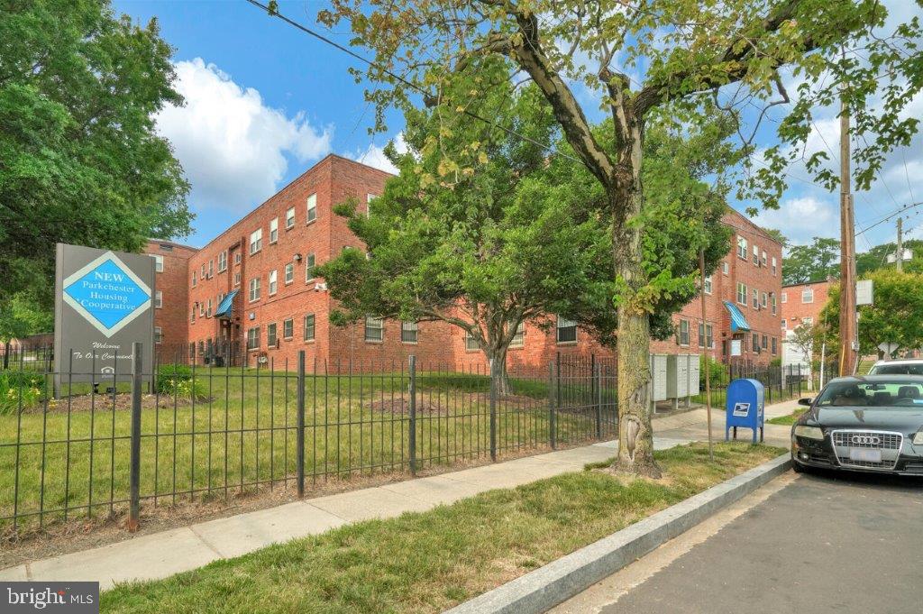 2900 Pomeroy Se Property Photo 5