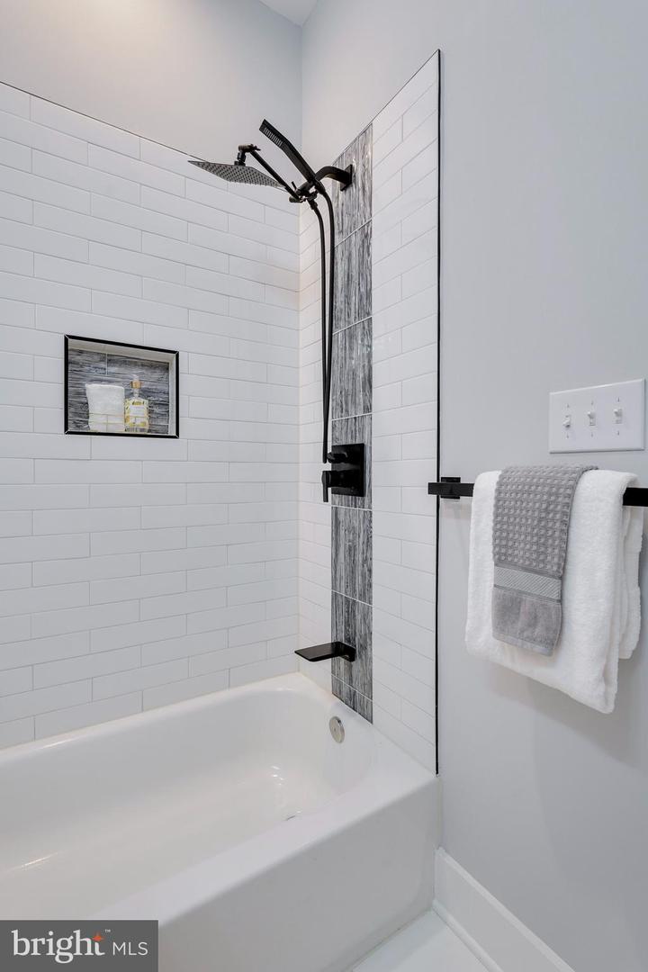3932 Illinois Ave Nw #a Property Photo 24