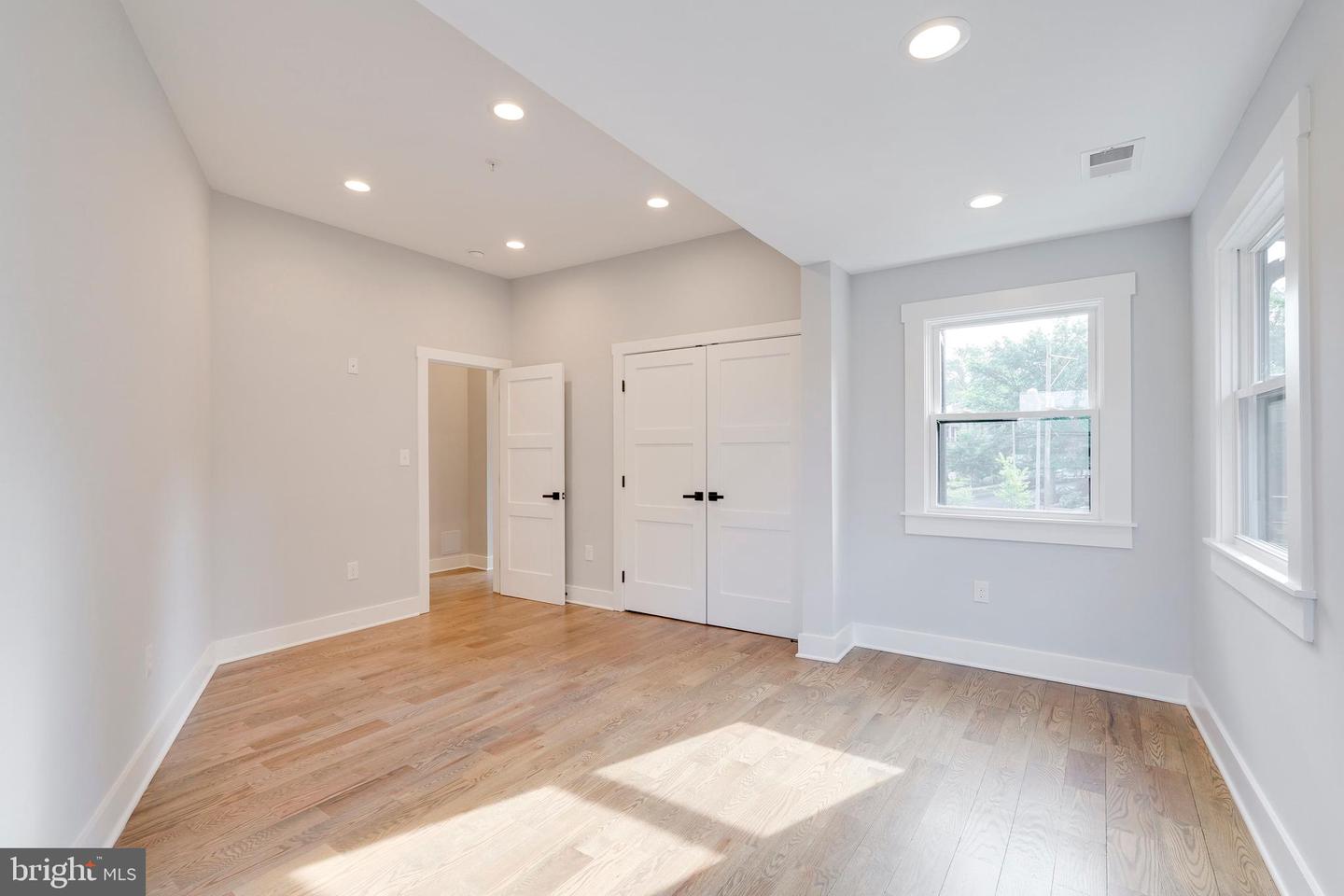 3932 Illinois Ave Nw #a Property Photo 27