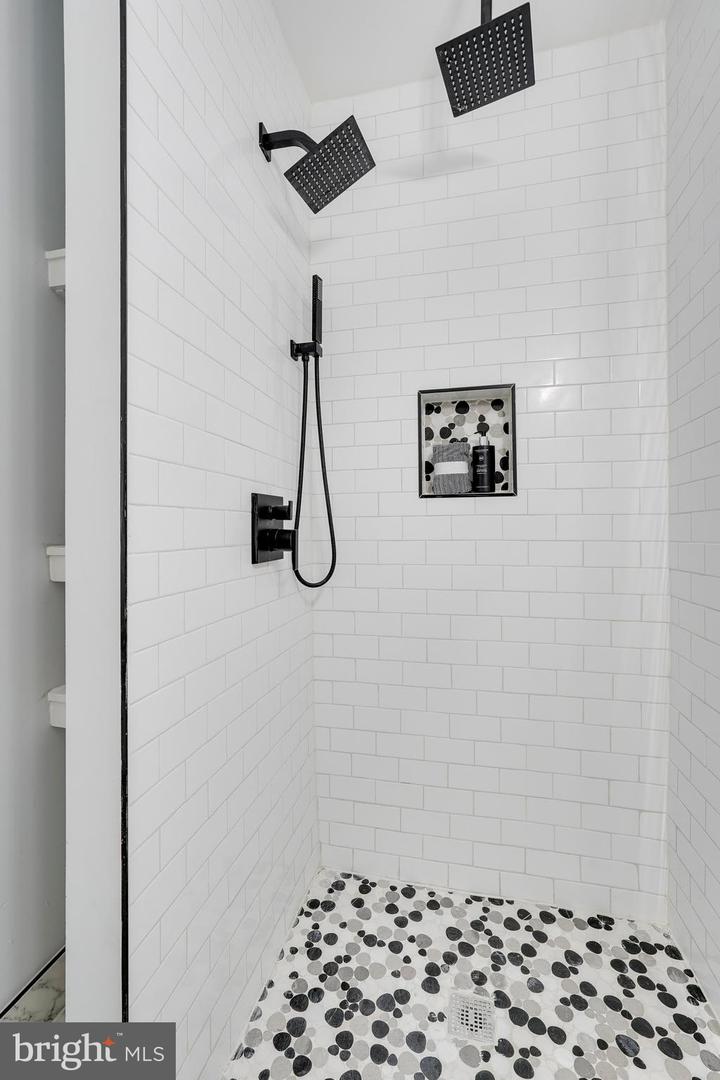 3932 Illinois Ave Nw #a Property Photo 42