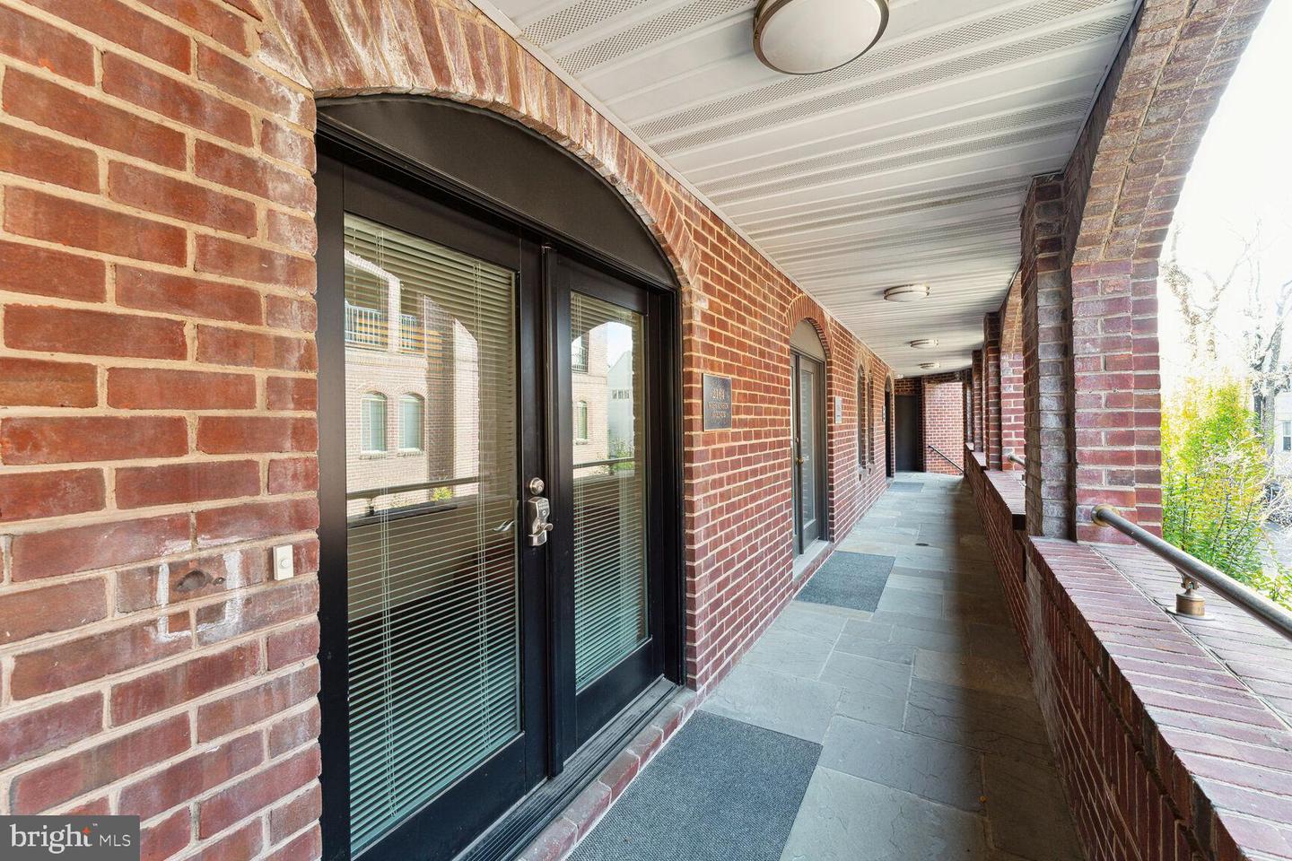 2164-2164 Wisconsin Ave Nw #2164 Property Photo 2