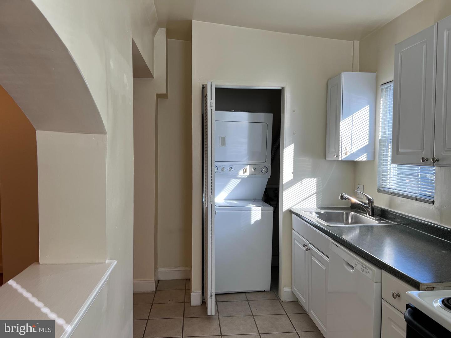 1819 D St Ne Property Photo 8