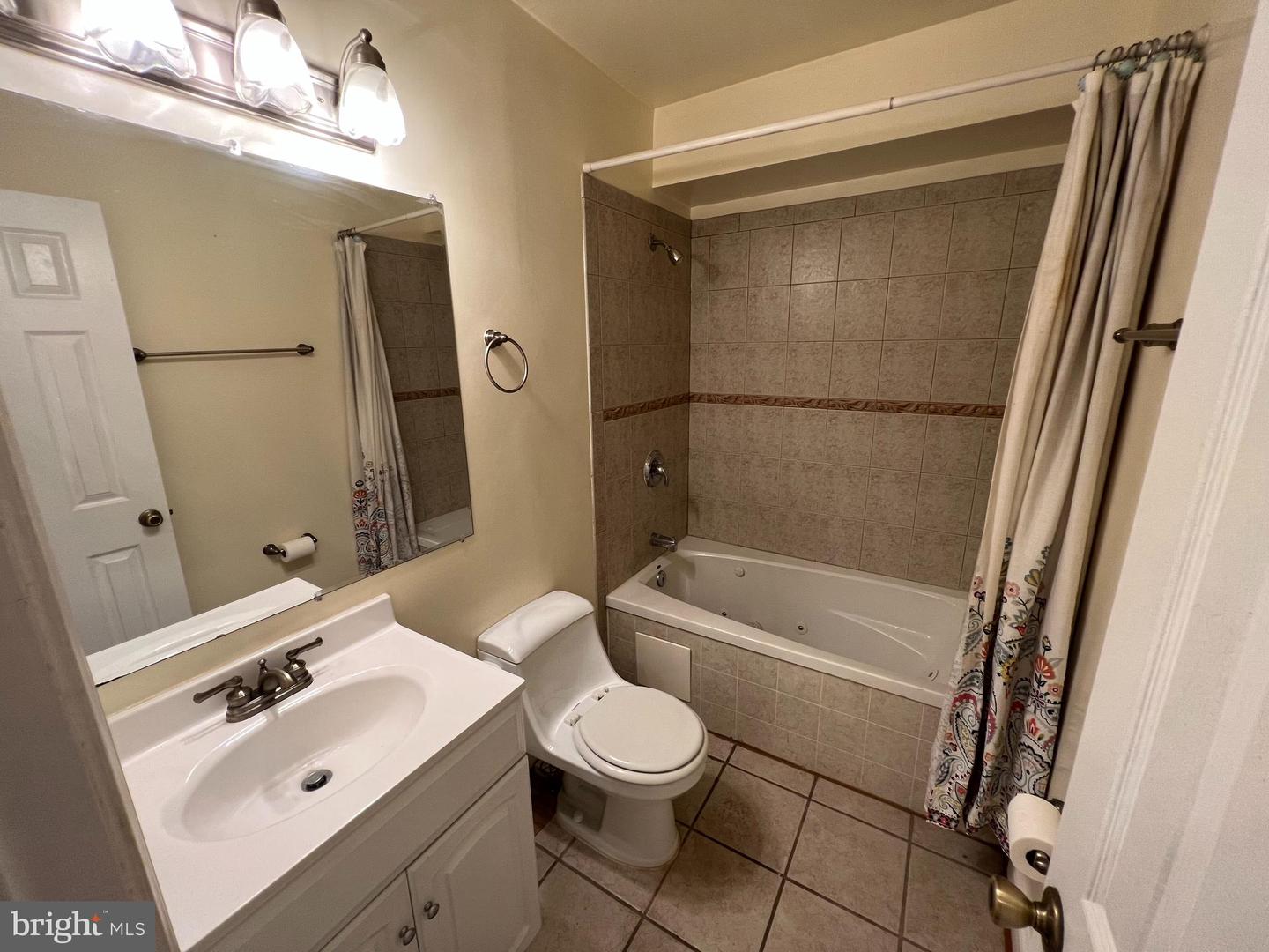 1819 D St Ne Property Photo 11