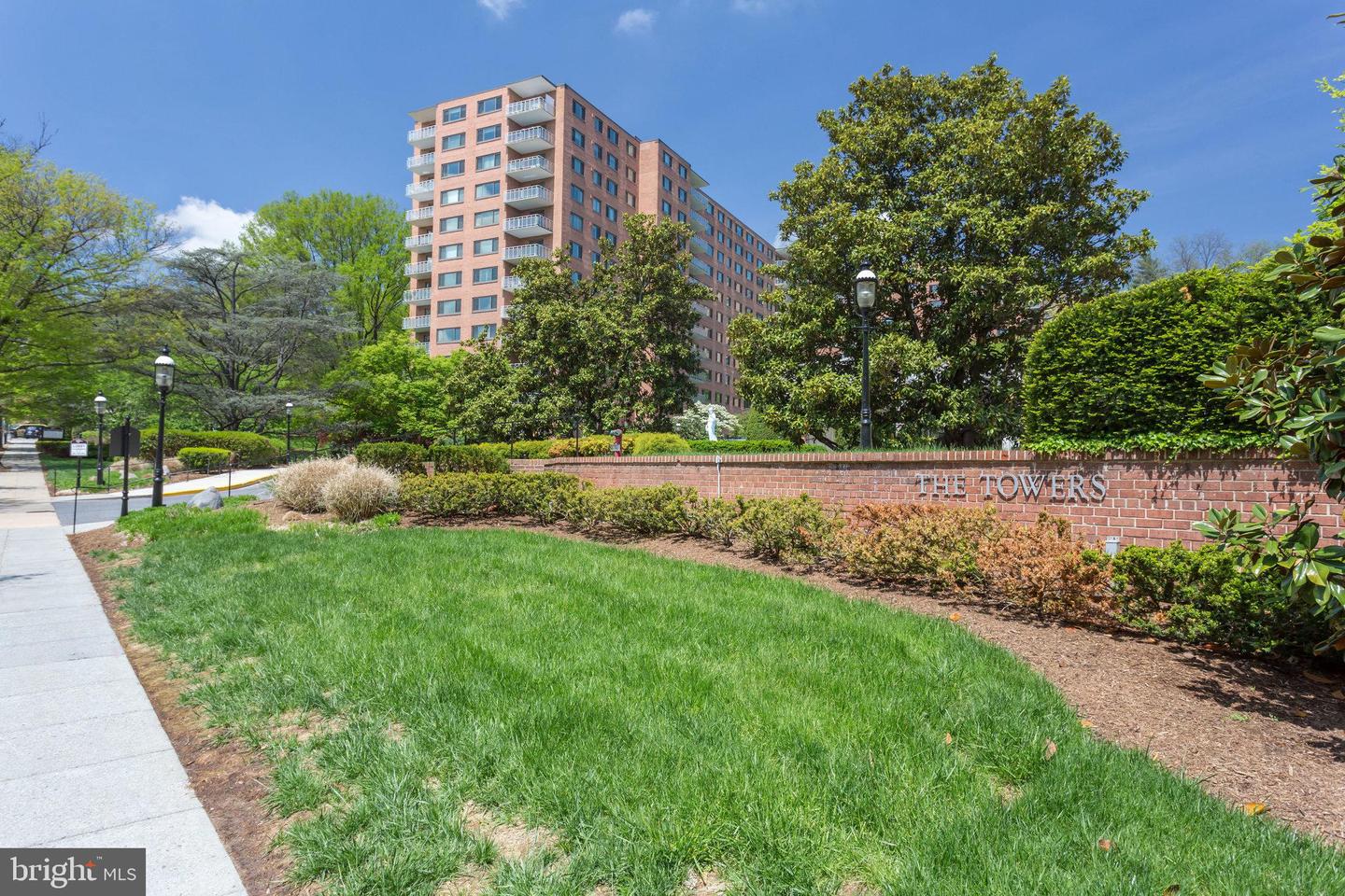 4201 Cathedral Ave Nw #212e Property Photo 1