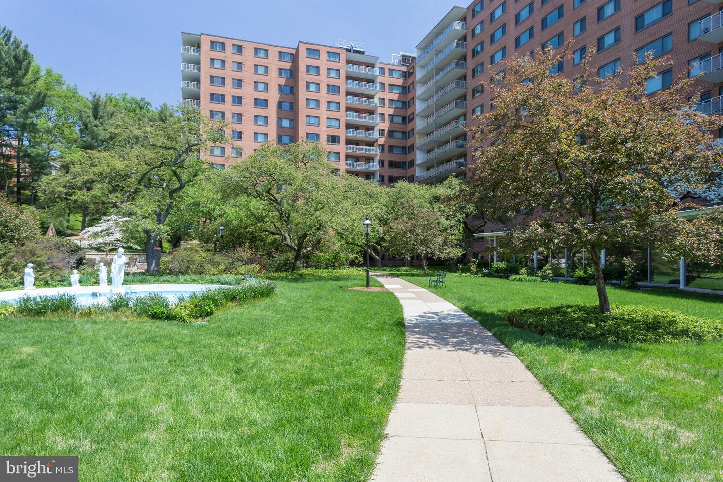 4201 Cathedral Ave Nw #212e Property Photo 6