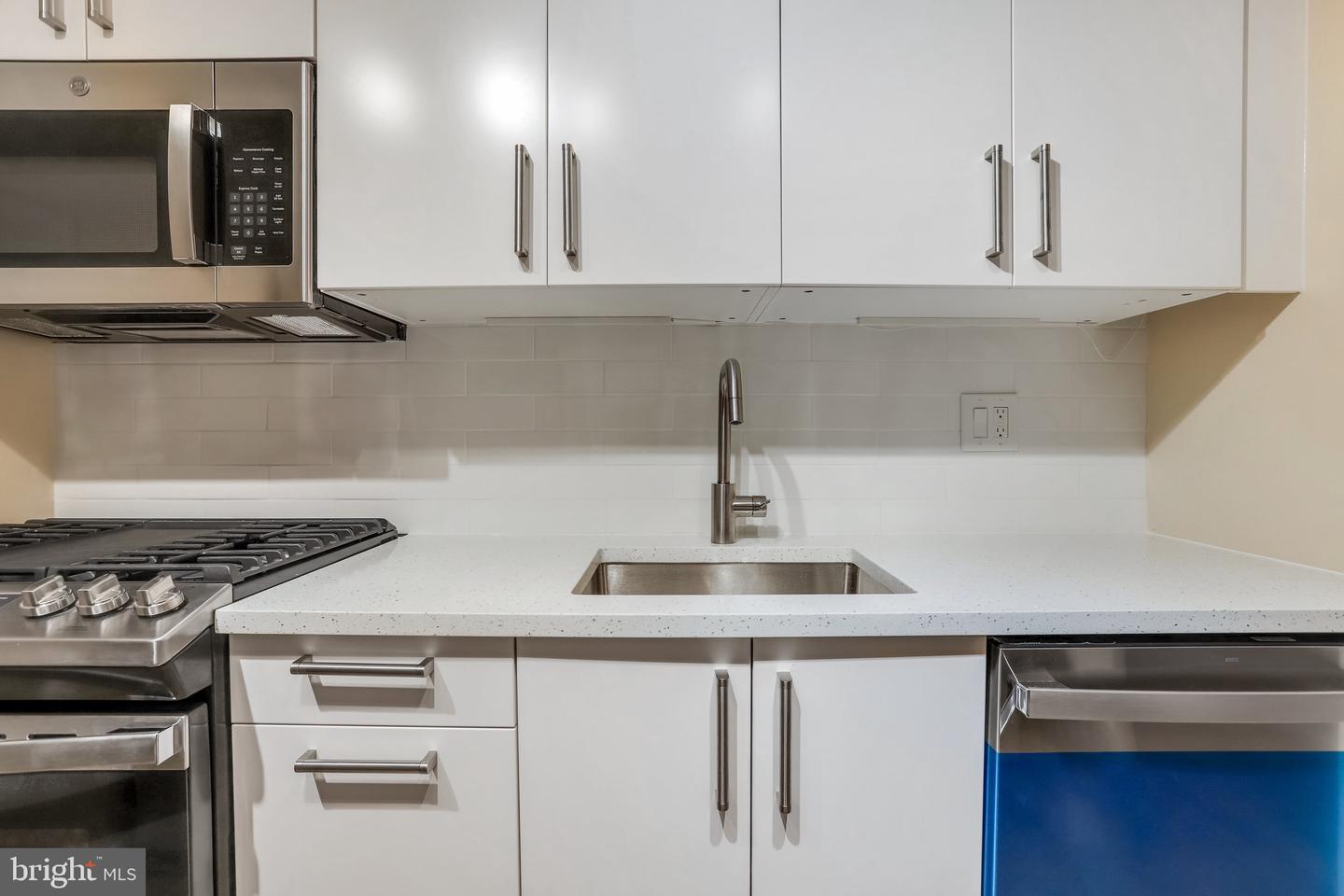 4201 Cathedral Ave Nw #212e Property Photo 22
