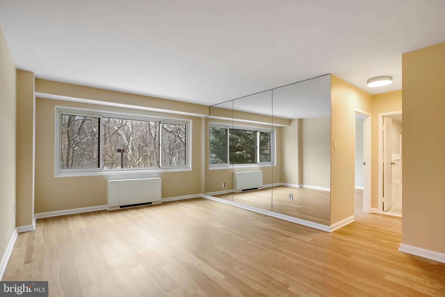 4201 Cathedral Ave Nw #212e Property Photo 23