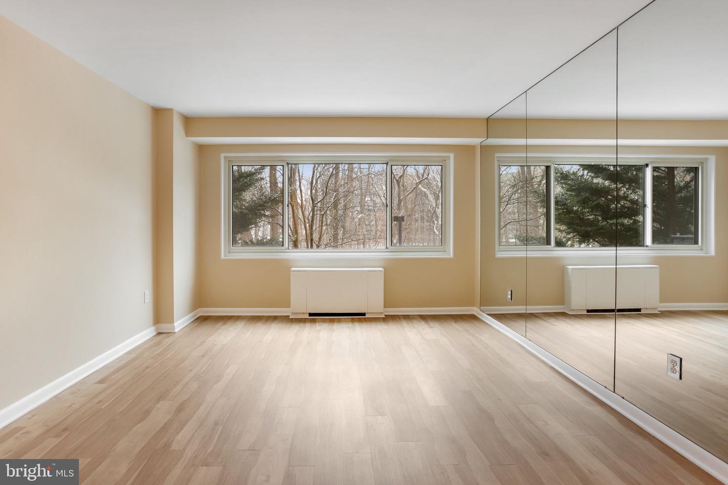 4201 Cathedral Ave Nw #212e Property Photo 25