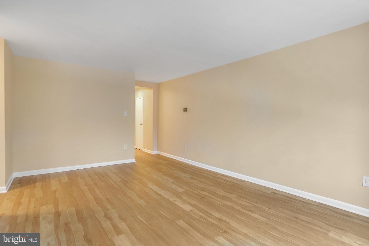 4201 Cathedral Ave Nw #212e Property Photo 27