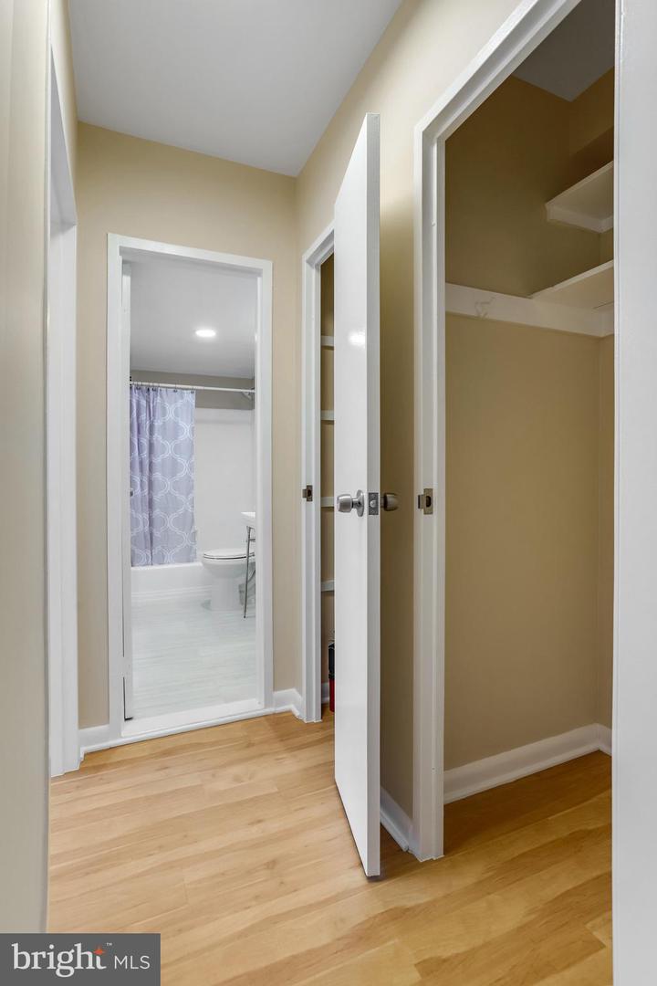 4201 Cathedral Ave Nw #212e Property Photo 31