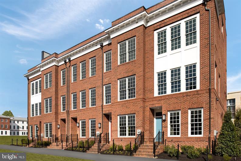 1367 ASPEN STREET NW Property Photo 1