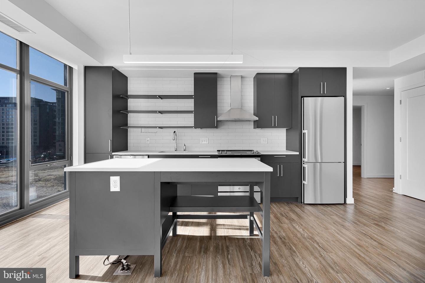 150 I St Se #1 Br Interior Unit Property Photo 5