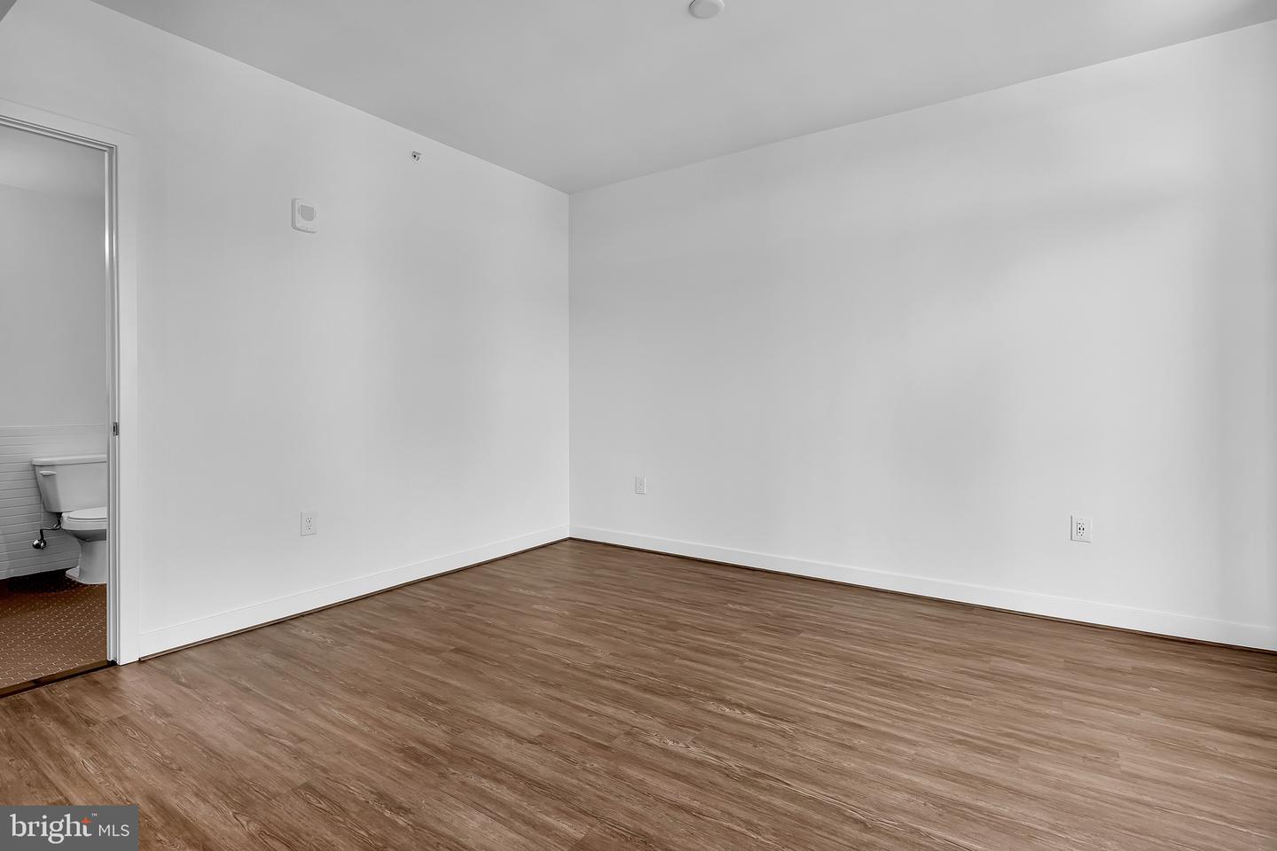 150 I St Se #1 Br Interior Unit Property Photo 6