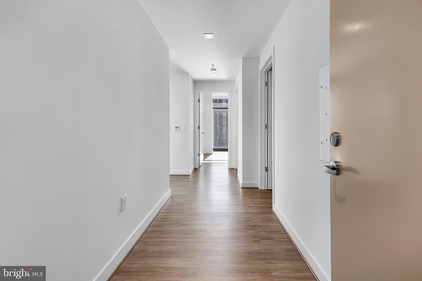 150 I St Se #1 Br Interior Unit Property Photo 9