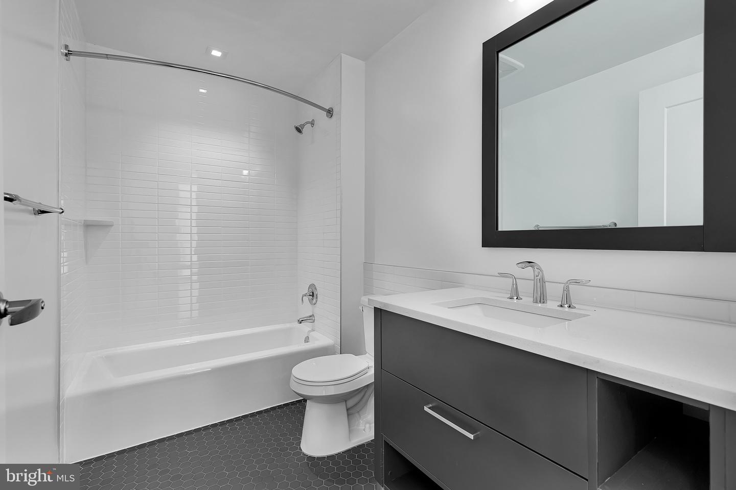 150 I St Se #1 Br Interior Unit Property Photo 11
