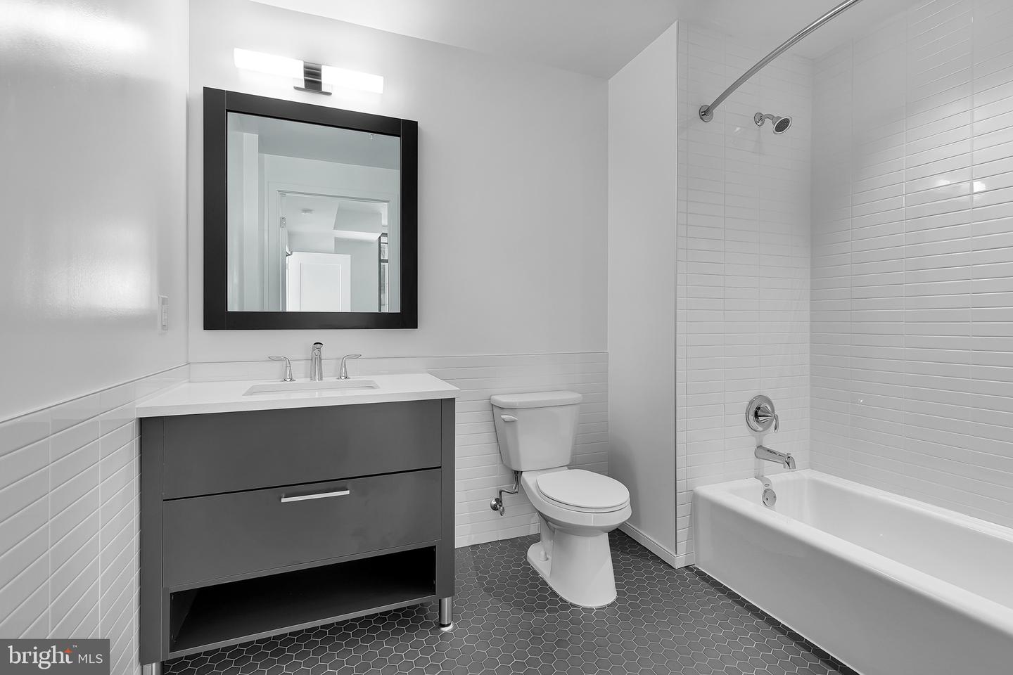 150 I St Se #1 Br Interior Unit Property Photo 12