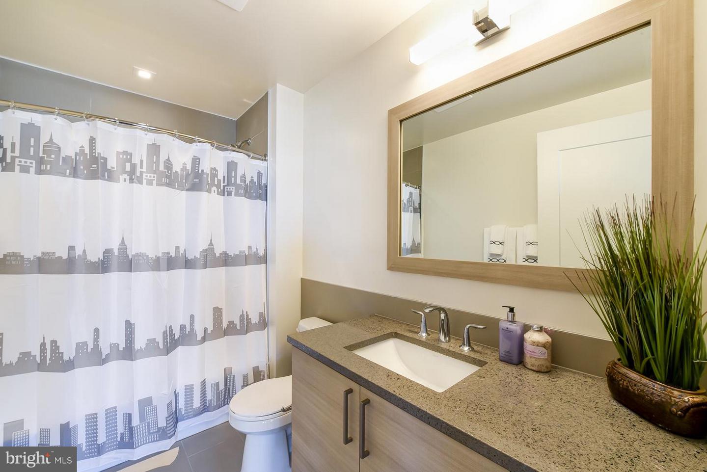 800 New Jersey Ave Se #studio Interior Unit Property Photo 7