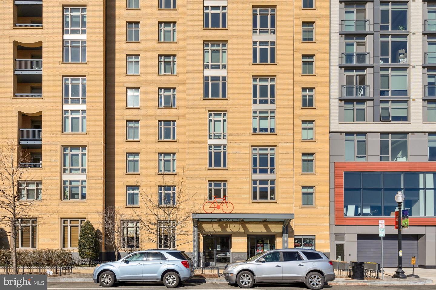 880 New Jersey Ave Se #studio Interior Unit Property Photo 2
