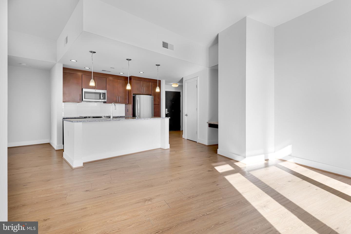 880 New Jersey Ave Se #studio Interior Unit Property Photo 5
