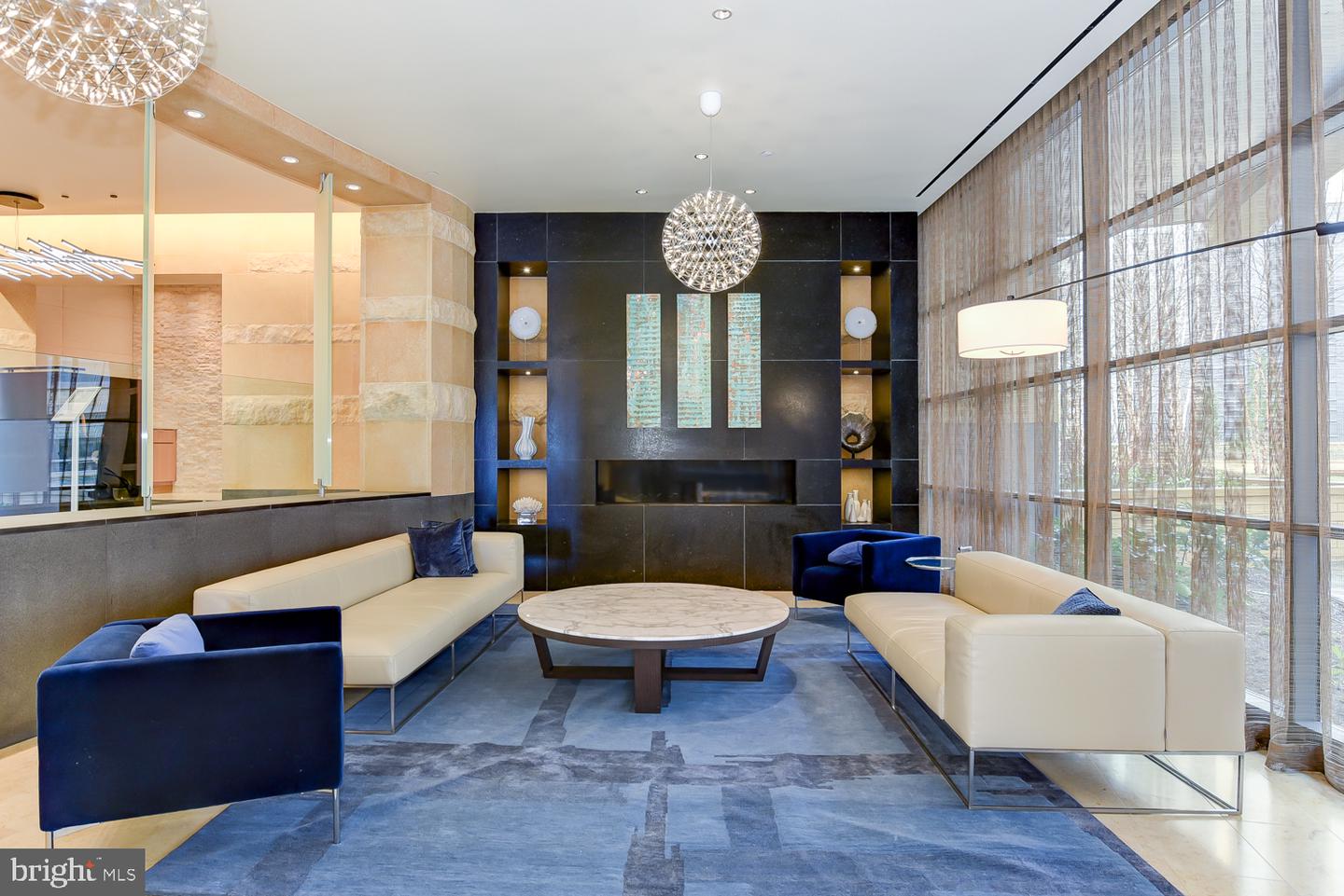 880 New Jersey Ave Se #1 Br Interior Unit Property Photo 17