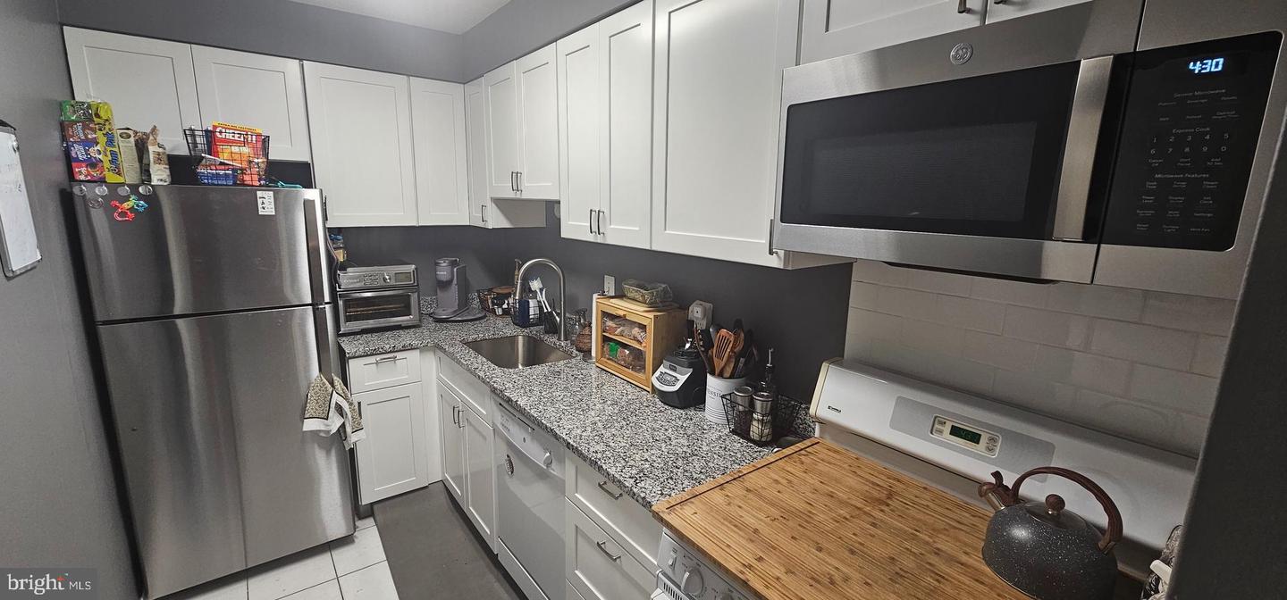 490 M St Sw #w-403 Property Photo 16