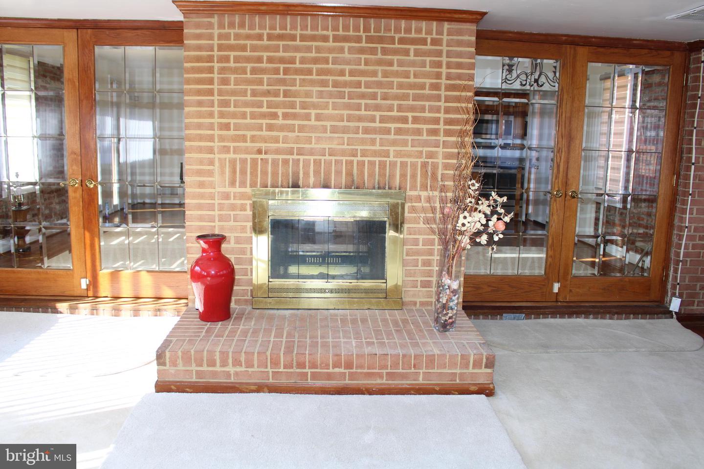 4127 Anacostia Ave Ne Property Photo 3