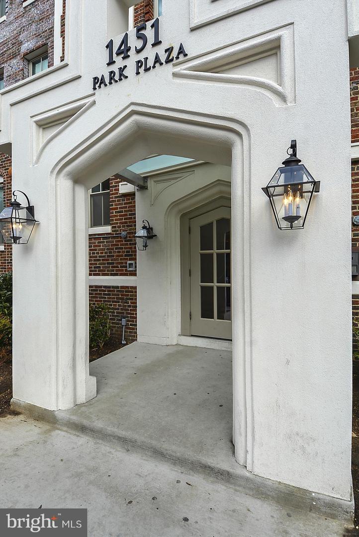 1451 Park Rd Nw #207 Property Photo 1